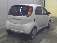 Mitsubishi i