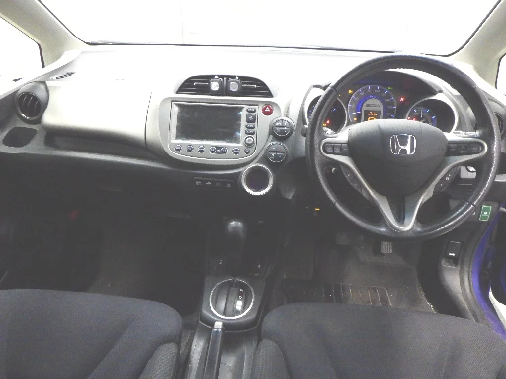 Honda Fit  с аукциона в Японии