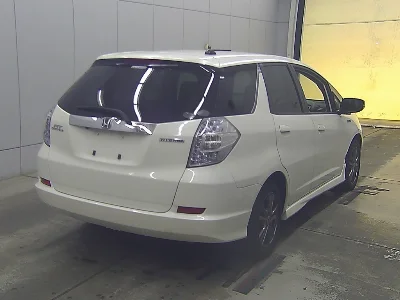 HONDA FIT SHUTTLE