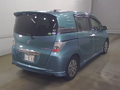 HONDA FREED SPIKE