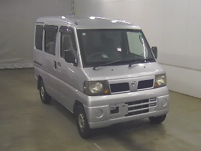 NISSAN CLIPPER VAN