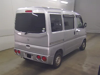 NISSAN CLIPPER VAN