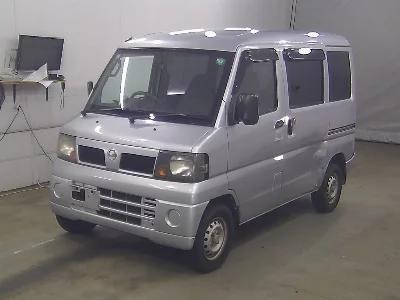 NISSAN CLIPPER VAN