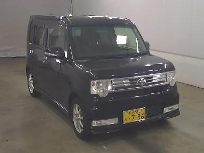 TOYOTA PIXIS SPACE