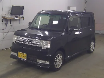 TOYOTA PIXIS SPACE