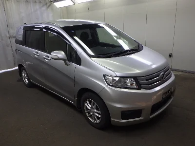 HONDA FREED SPIKE
