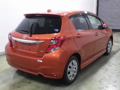 TOYOTA VITZ