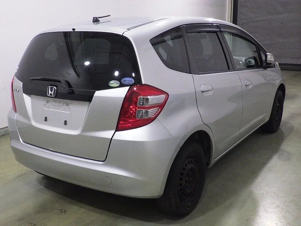 Honda Fit  с аукциона в Японии