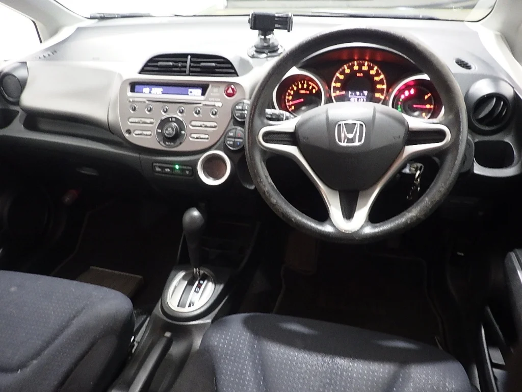 Honda Fit  с аукциона в Японии