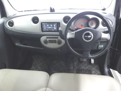 DAIHATSU MOVE LATTE