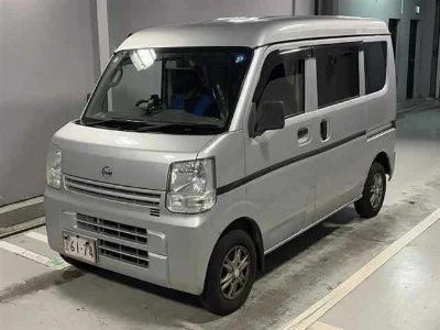 NISSAN CLIPPER VAN