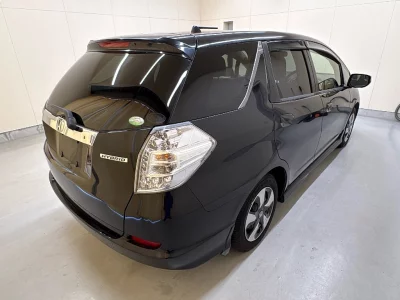 HONDA FIT SHUTTLE