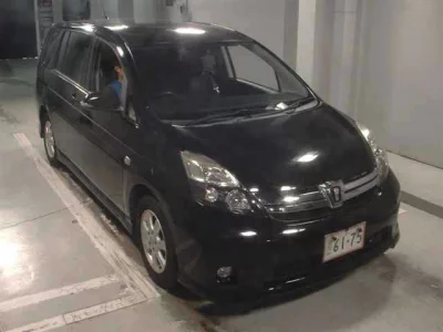 TOYOTA ISIS