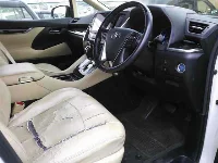 Цена авто Toyota Alphard с аукционов Японии, номер кузова AYH30W, пробег 125 000, оценка 6