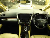 Цена авто Toyota Alphard с аукционов Японии, номер кузова AYH30W, пробег 125 000, оценка 6