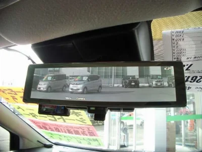 NISSAN AURA