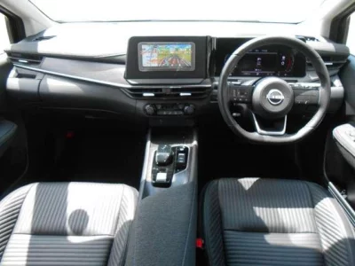 NISSAN AURA
