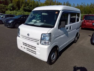 NISSAN CLIPPER VAN