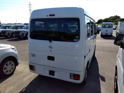 NISSAN CLIPPER VAN