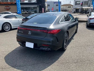 MERCEDES BENZ EQS