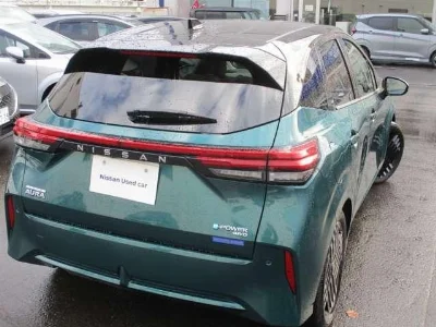 NISSAN AURA