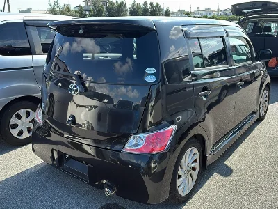TOYOTA BB