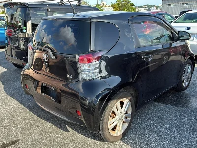 TOYOTA IQ