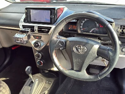 TOYOTA IQ