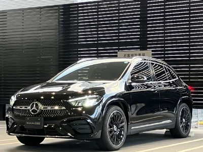 MERCEDES BENZ GLA