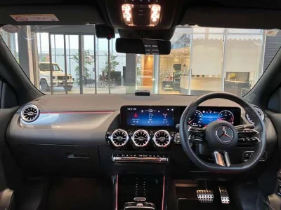 MERCEDES BENZ GLA