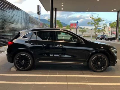 MERCEDES BENZ GLA