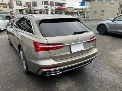 AUDI A6 AVANTE