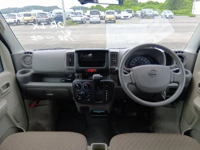 NISSAN CLIPPER VAN