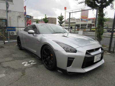 NISSAN GT-R