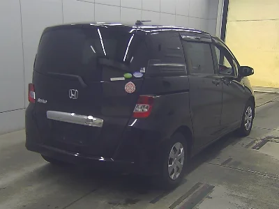 HONDA FREED SPIKE