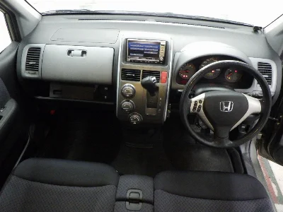 HONDA MOBILIO SPIKE