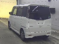 Цена авто Nissan Roox с аукционов Японии, номер кузова ML21S, пробег 110 000, оценка 8