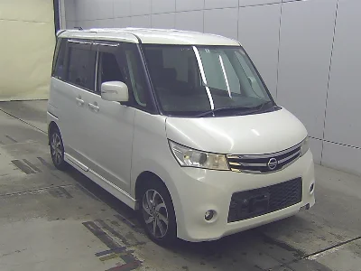 NISSAN ROOX