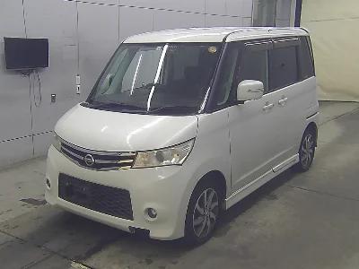 NISSAN ROOX