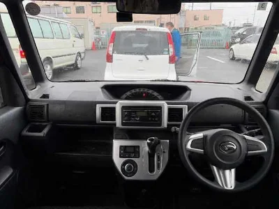 DAIHATSU WAKE