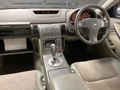 NISSAN SKYLINE