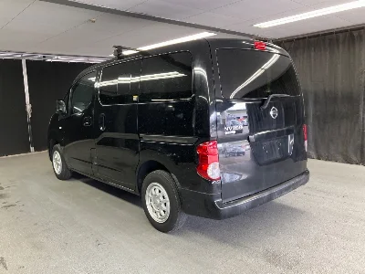 NISSAN NV200