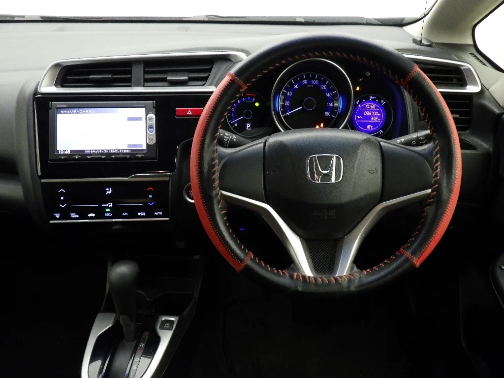Honda Fit  с аукциона в Японии