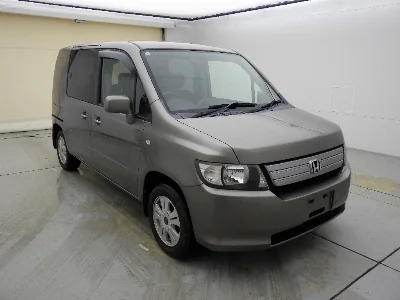 HONDA MOBILIO SPIKE