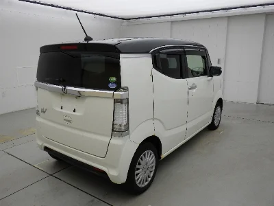 Honda N-Box Slash