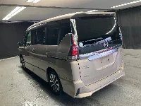Цена авто Nissan Serena с аукционов Японии, номер кузова GFC27, пробег 118 000, оценка 2