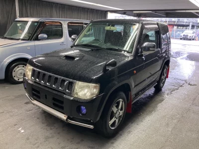MITSUBISHI PAJERO MINI