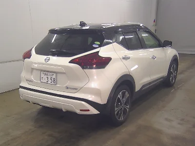 NISSAN KICKS