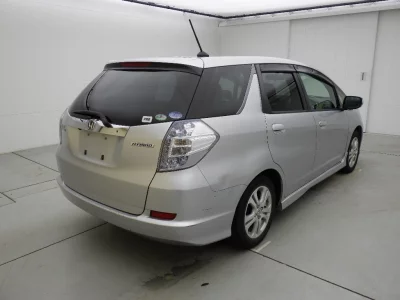 HONDA FIT SHUTTLE