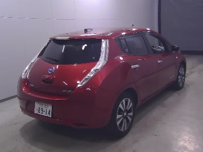 NISSAN LEAF